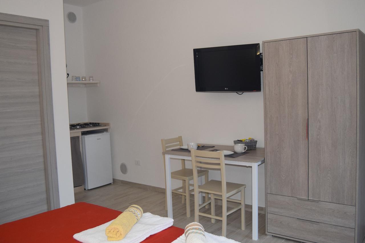 Prima Lux Apartment Леверано Екстериор снимка